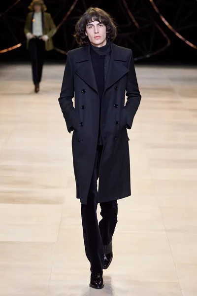 Look 84